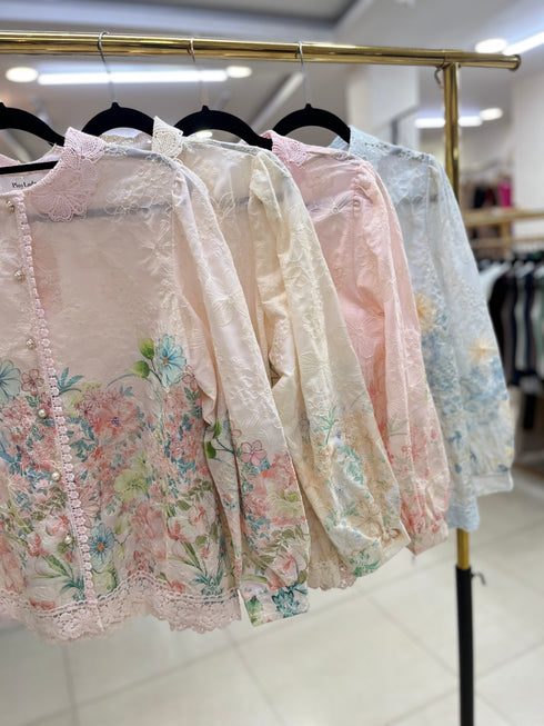 Flower Embroidery Lace Collar Shirts